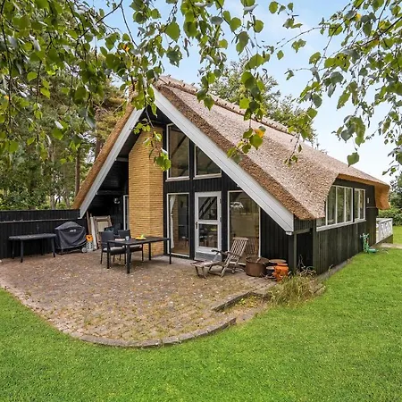 Lovely In Vaeggerlose With Kitchen * Bøtø By